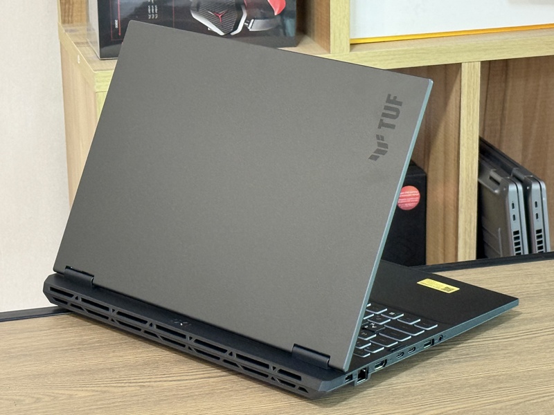 Asus TUF Gaming F16 FX608JM