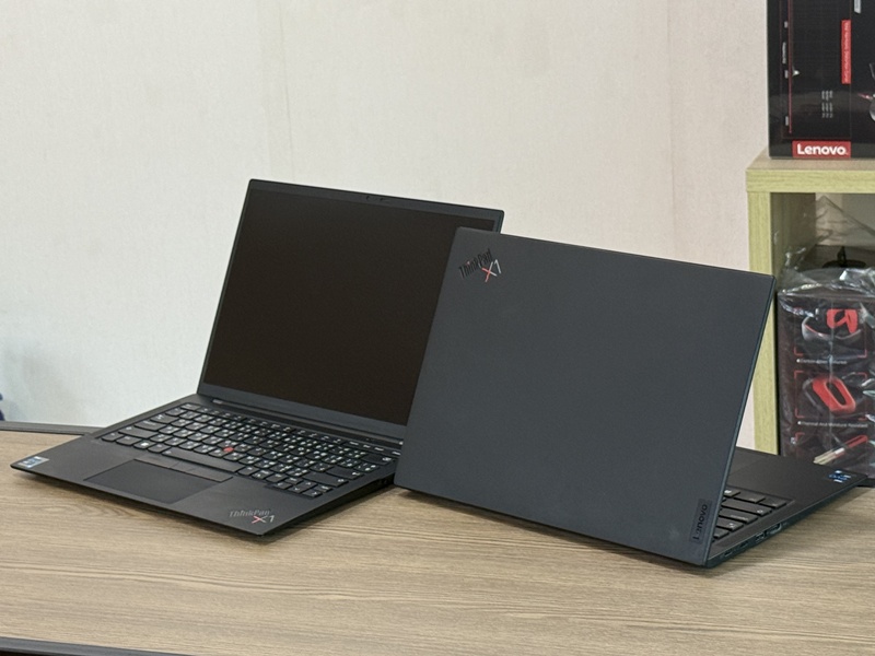 Lenovo Thinkpad X1 Carbon Gen 9