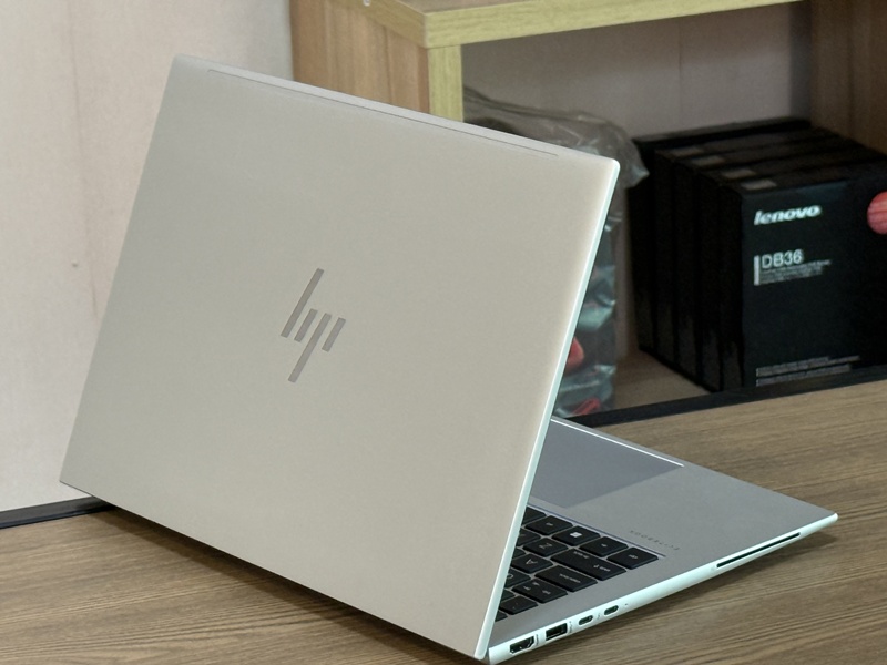 HP EliteBook 840 G10