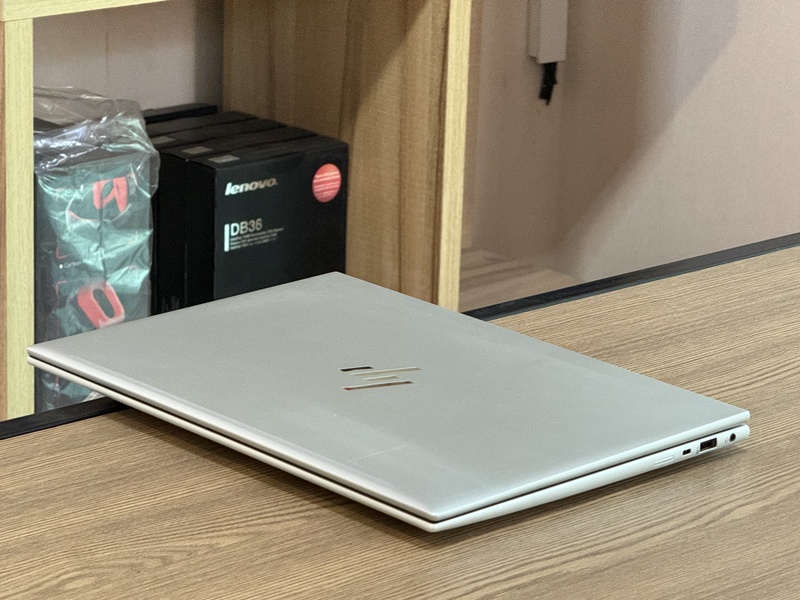 HP EliteBook 840 G10