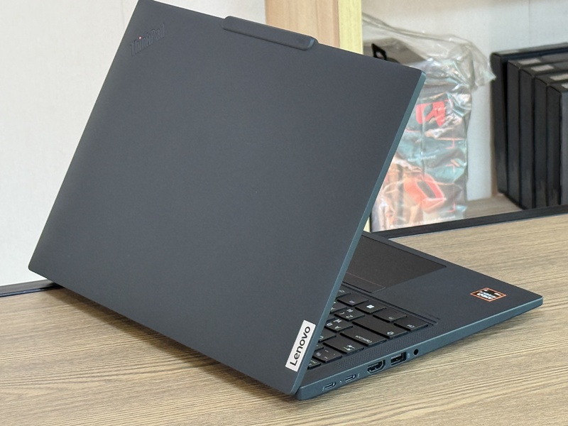 Lenovo Thinkpad P14s Gen 6