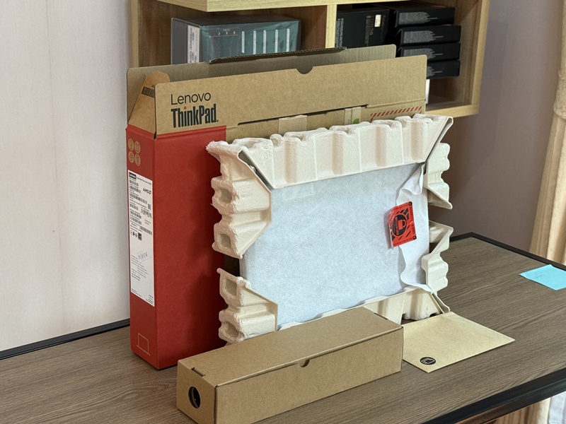 Lenovo Thinkpad P14s Gen 6