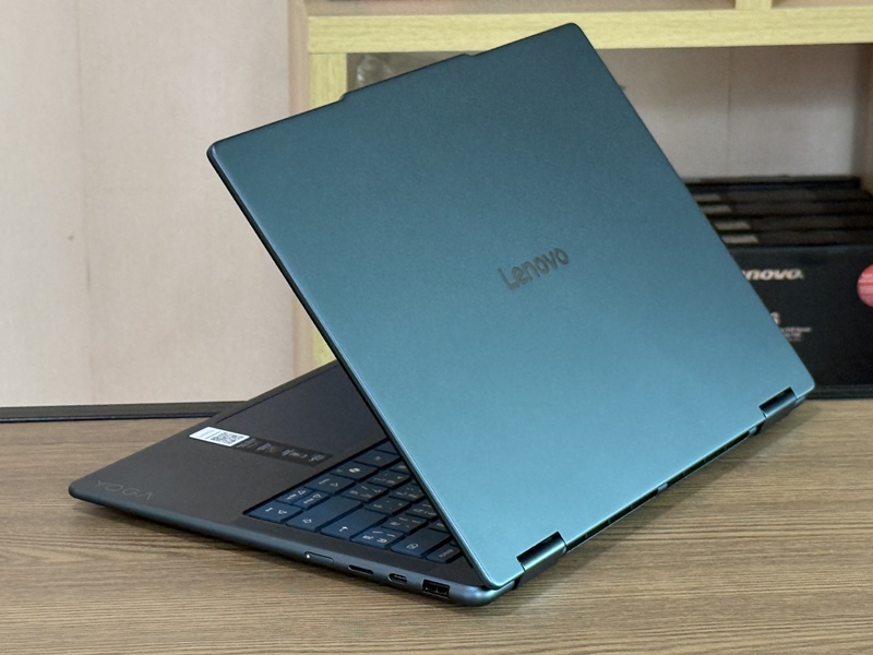 Lenovo Yoga 7 2-in1 14AKP10-83JR0015TA