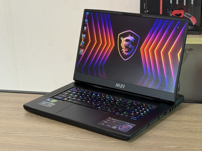 MSI GT77HX Titan 13VI-001TH