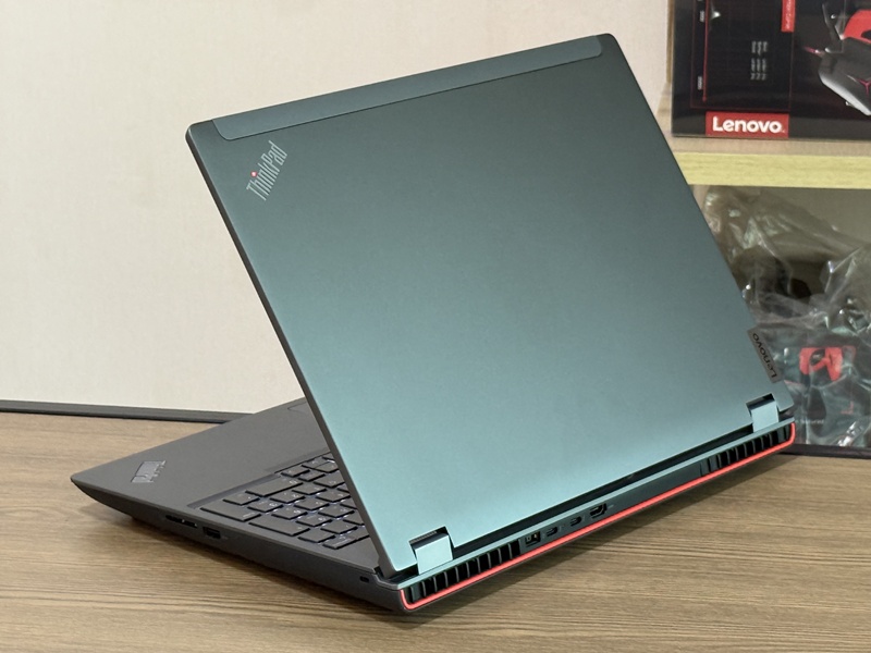 ThinkPad P16 G1 Workstation