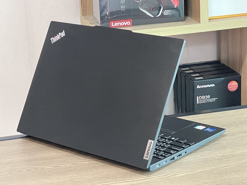 Lenovo ThinkPad E16 Gen 1
