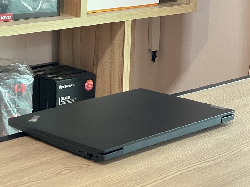 Lenovo ThinkPad E16 Gen 1