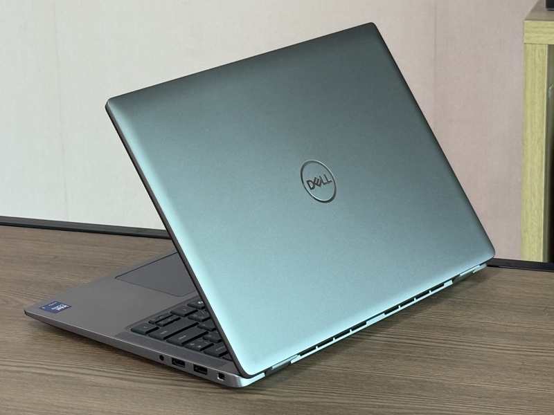 Dell Latitude 7450
