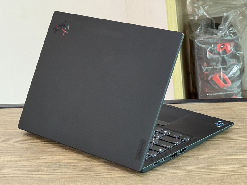 Lenovo Thinkpad X1 Carbon Gen 9