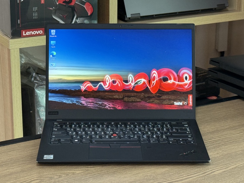 Lenovo Thinkpad X1 Carbon Gen 8