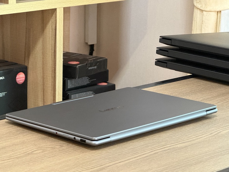 Lenovo Yoga Slim 7i 14ILL10