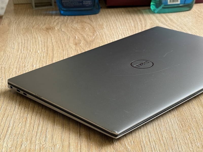 Dell Precision 5560 Mobile WorkStation