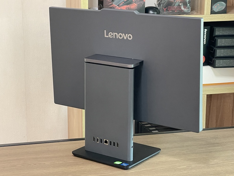 Lenovo ThinkCentre neo 50a 24 Gen 5