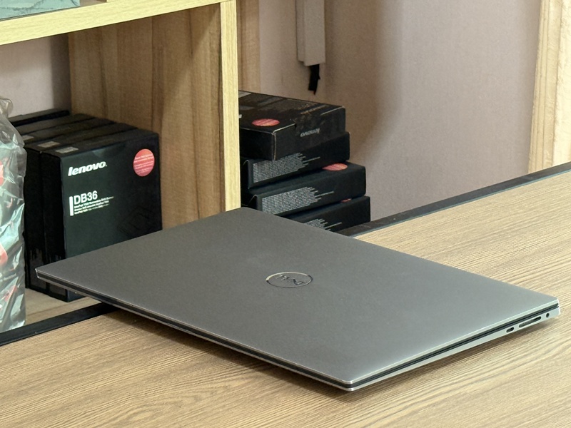 Dell Precision 5560 Mobile Workstation