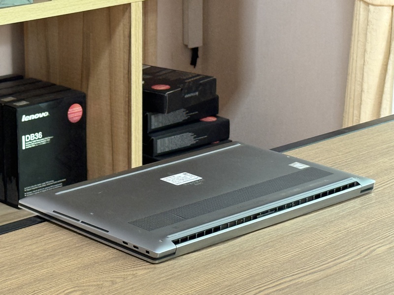 Dell Precision 5560 Mobile Workstation