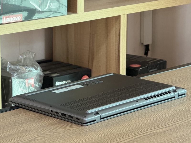 Asus Vivobook S14 S3407CA-LY729WA