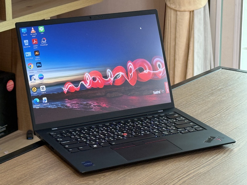 Lenovo Thinkpad X1 Carbon Gen 9