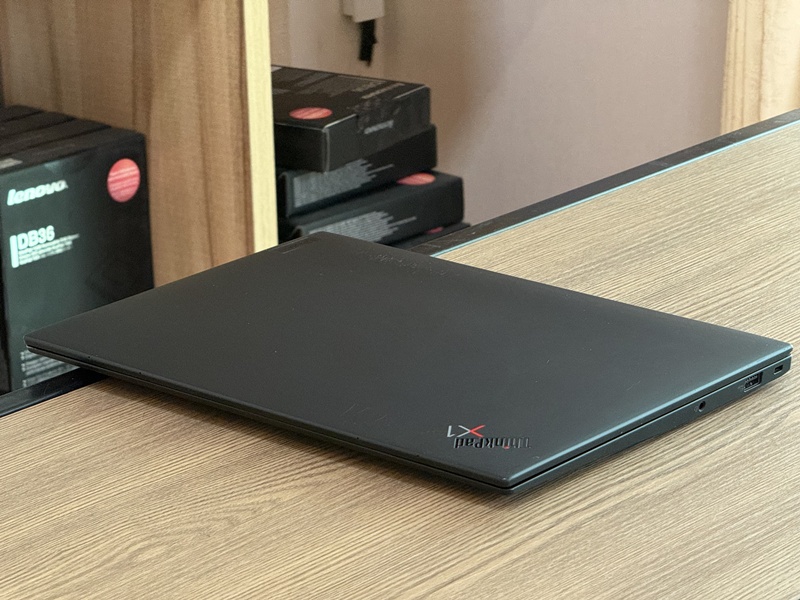 Lenovo Thinkpad X1 Carbon Gen 9
