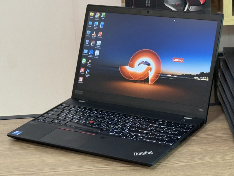 Lenovo Workstation ThinkPad P15s G2