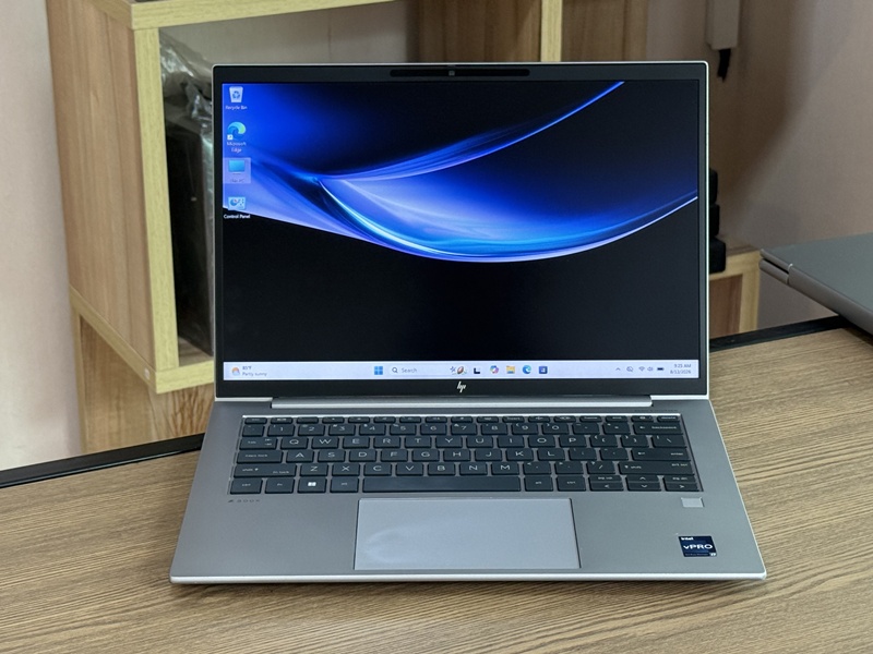 HP ZBook Firefly 14 inch G9 Mobile Workstation