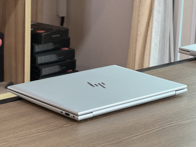 HP Elitebook 840 G11
