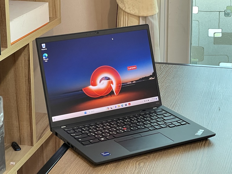 Lenovo Thinkpad P4s G3 