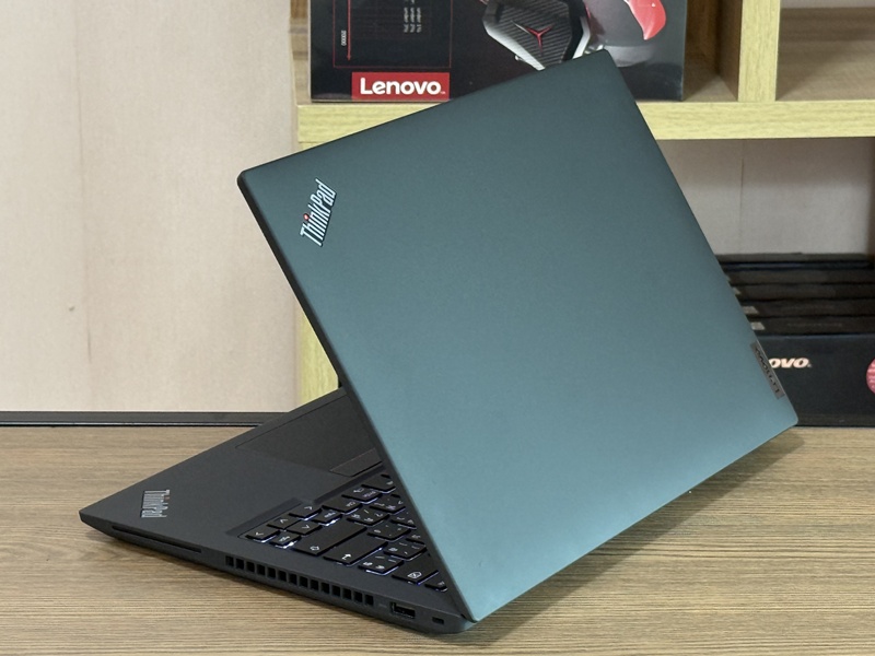Lenovo Thinkpad P4s G3