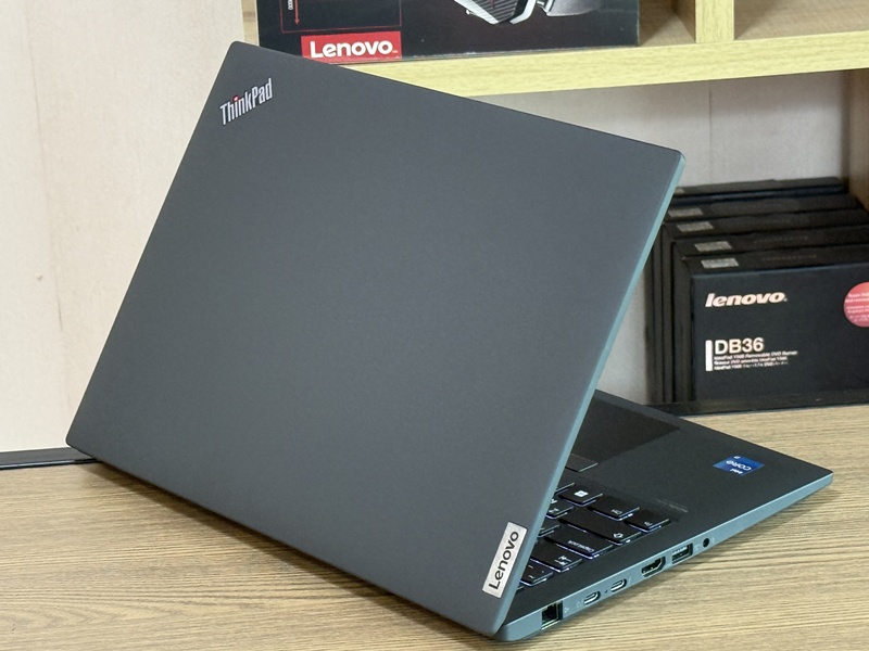 Lenovo Thinkpad P4s G3
