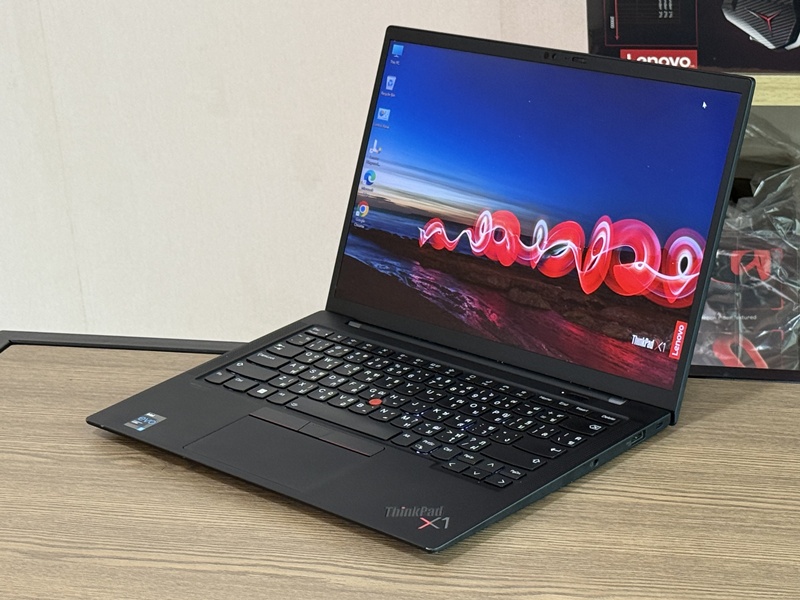 Lenovo Thinkpad X1 Carbon Gen 9