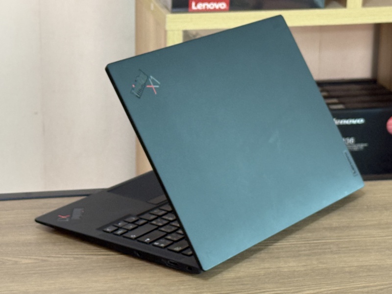 Lenovo Thinkpad X1 Carbon Gen 10