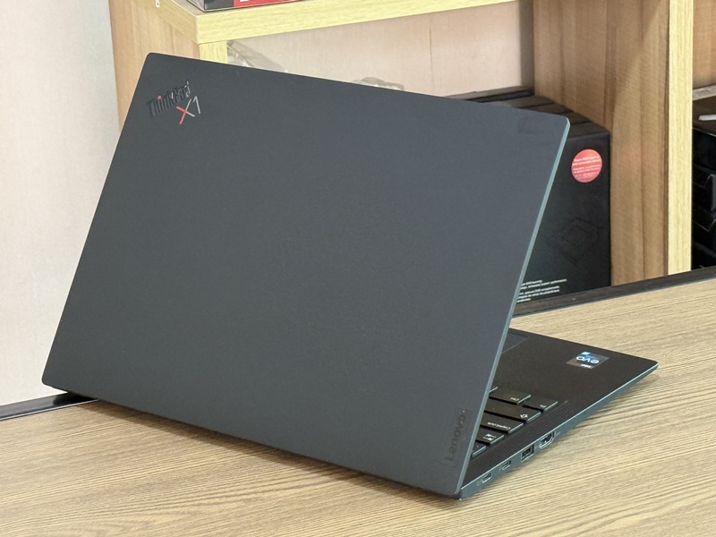 Lenovo Thinkpad X1 Carbon Gen 10