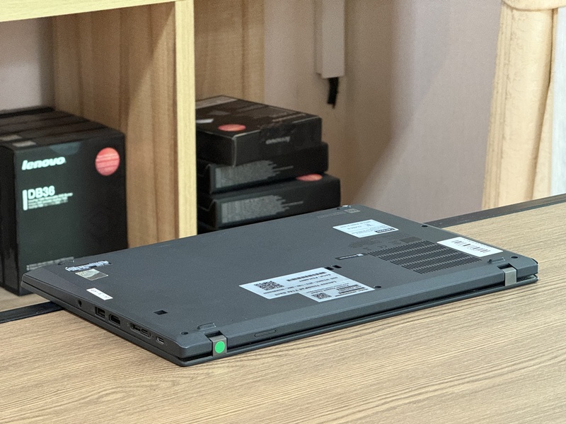 Lenovo Thinkpad T14s G2