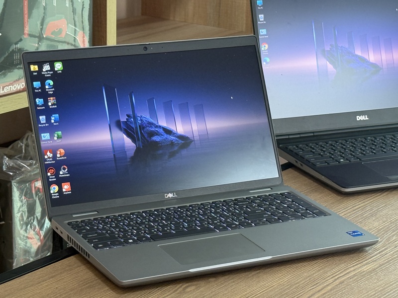 Dell Precision 3581 Mobile WorkStation