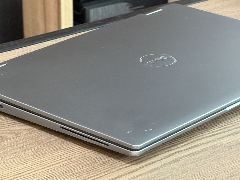 Dell Latitude 7440 2-1