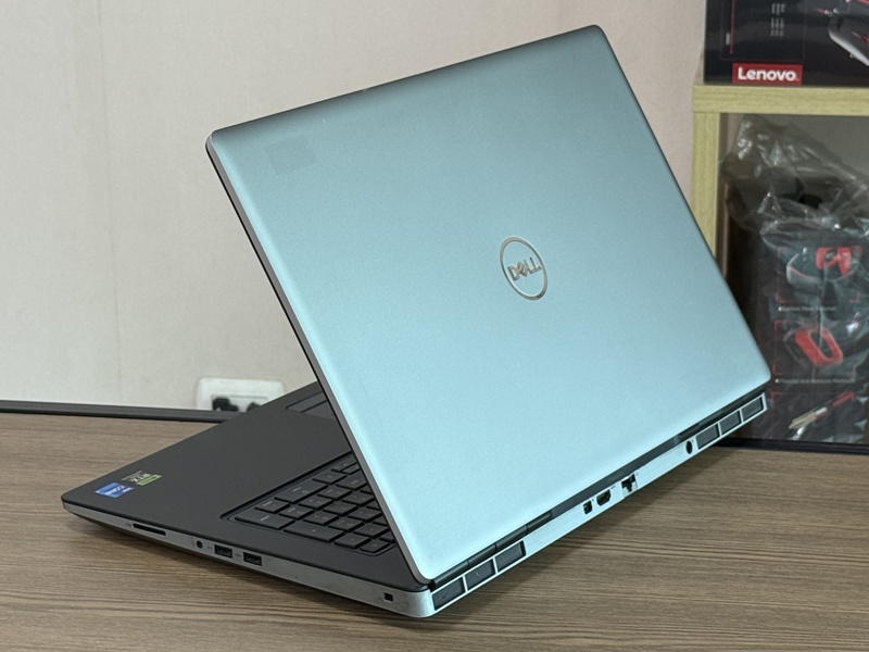 Dell Precision 7760