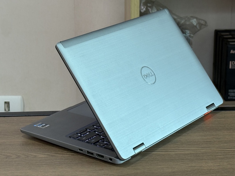 Dell Latitude 7430 2-1