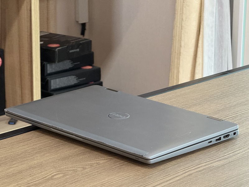 Dell Latitude 7430 2-1