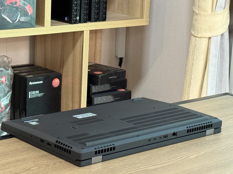 Lenovo ThinkPad P17 G2