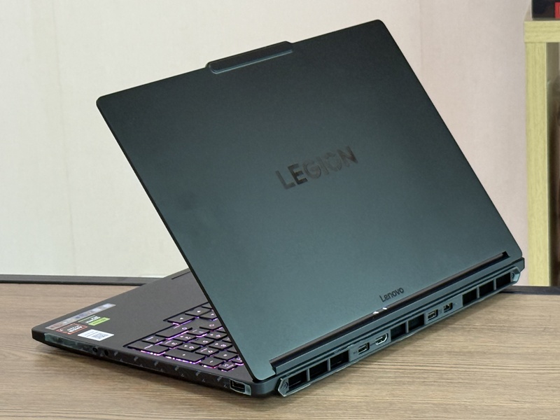 Lenovo Legion 5a 15AHP11