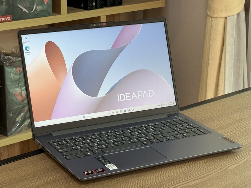Lenovo IdeaPad Slim 3 15AMN8