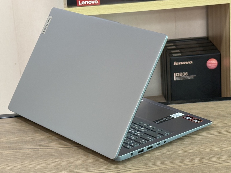 Lenovo IdeaPad Slim 3 15AMN8