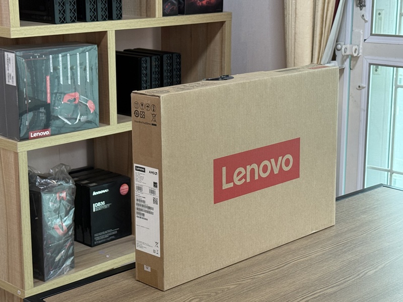 Lenovo IdeaPad Slim 3 15AMN8