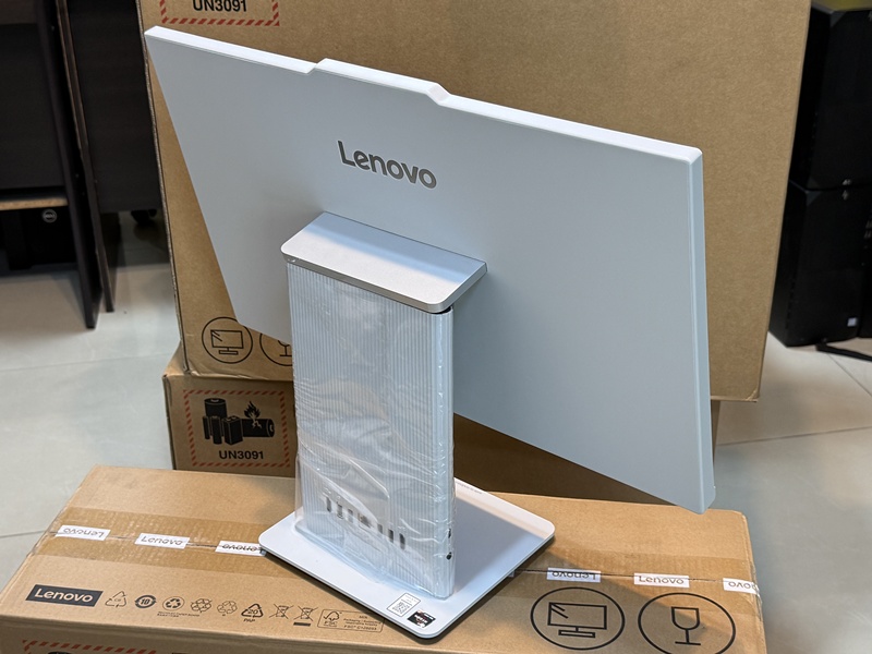 AIO Lenovo IdeaCentre AIO 24ARR9