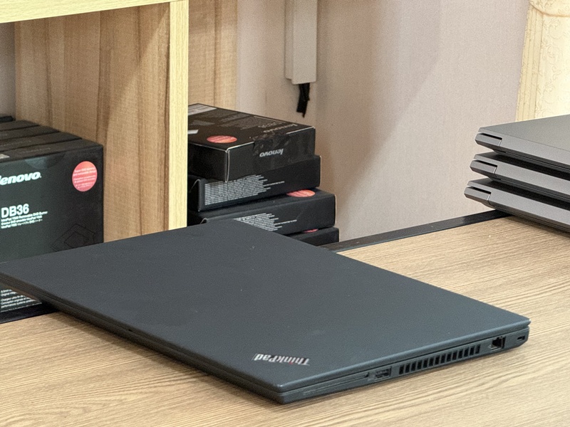 Lenovo Thinkpad T14 Gen 2