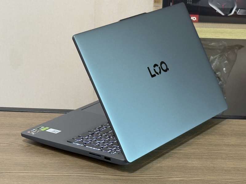 Lenovo LOQ 15ARP10E