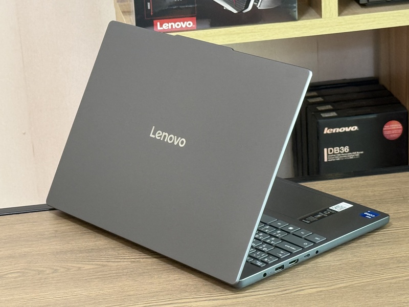 Lenovo IdeaPad Slim 3i