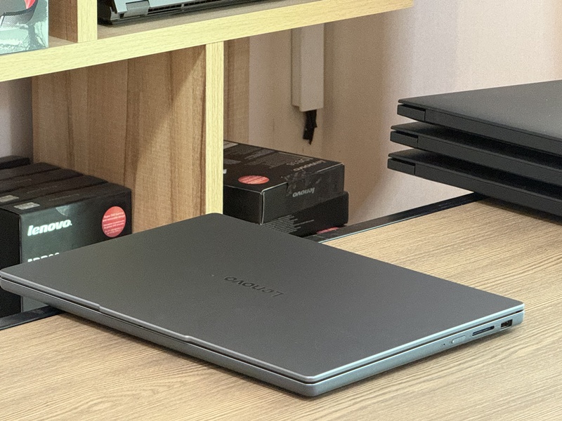 Lenovo IdeaPad Slim 3i