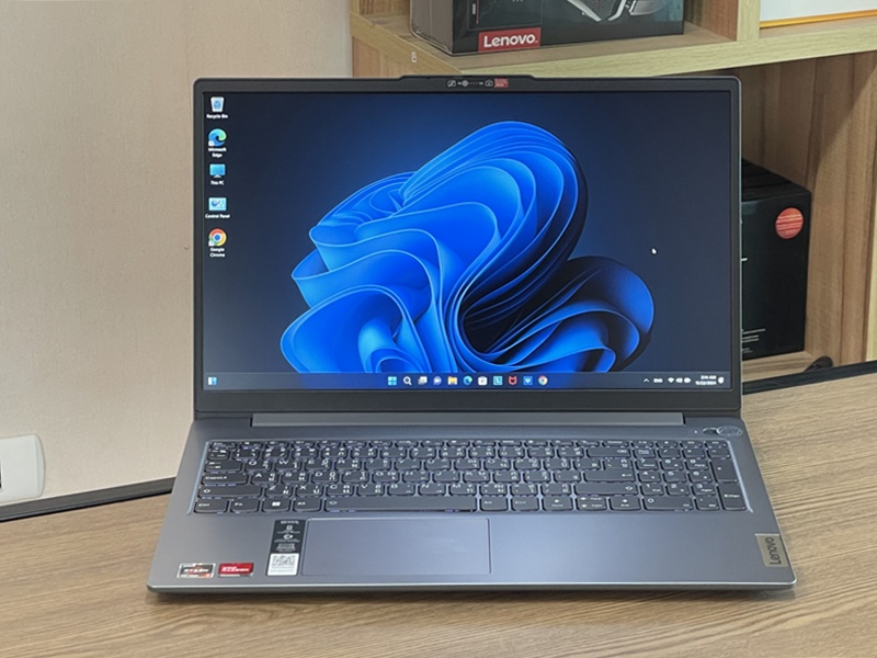 Lenovo IdeaPad Slim 3 15AMN8